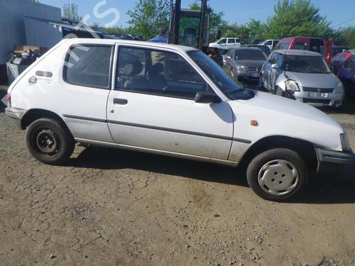 Left mirror PEUGEOT 205 II (20A/C) 1.7 Diesel | BP25367853C26 