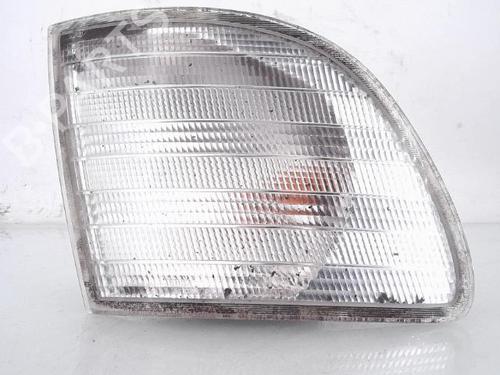 Used Right front indicator MERCEDES-BENZ VITO Van (W638) 112 CDI 2.2 (638.094) (122 hp) 25354151