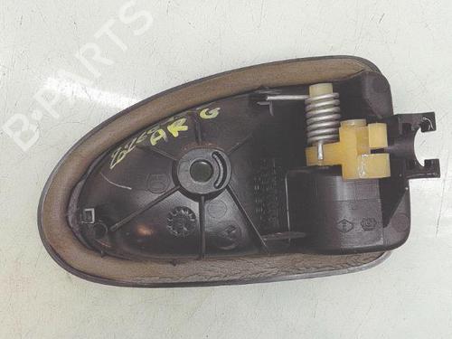 Used Rear left interior door handle Rear left interior door handle 37203421 37203421