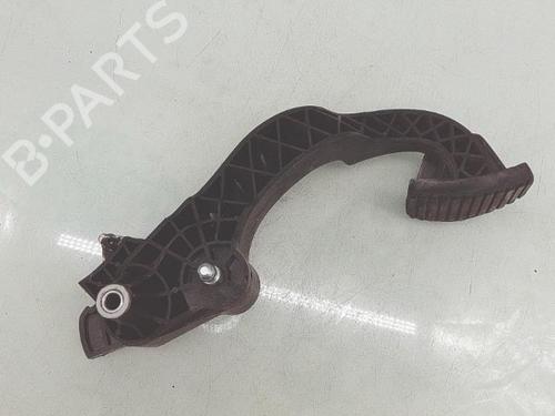 Used Clutch pedal Clutch pedal 39019024 39019024
