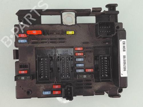 Used Fuse box PEUGEOT 206+ (2L_, 2M_) 1.4 HDi eco 70 (68 hp) 27181318