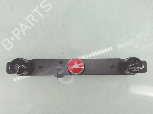 warning-switch-fiat-500x-334_-2014-30528769 main image