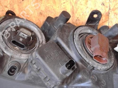 Used Right headlight OPEL ZAFIRA A MPV (T98) 2.0 DTI 16V (F75) (101 hp) 25367062