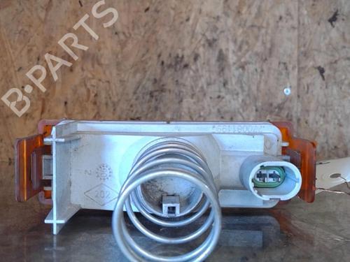 Used Right front indicator RENAULT RAPID Box Body/MPV (F40_, G40_) 1.1 (48 hp) 25366914