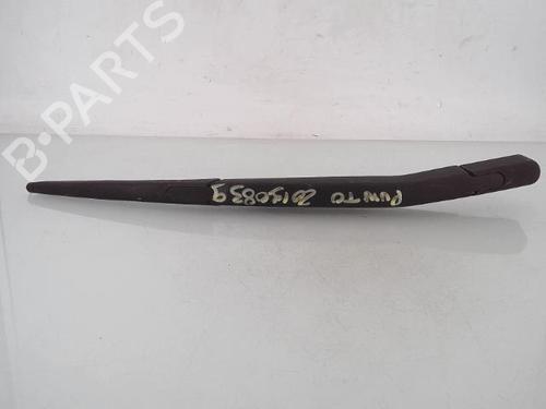 Used Rear windshield wiper arm Rear windshield wiper arm FIAT GRANDE PUNTO (199_) 1.3 D Multijet (75 hp) 25368242 25368242