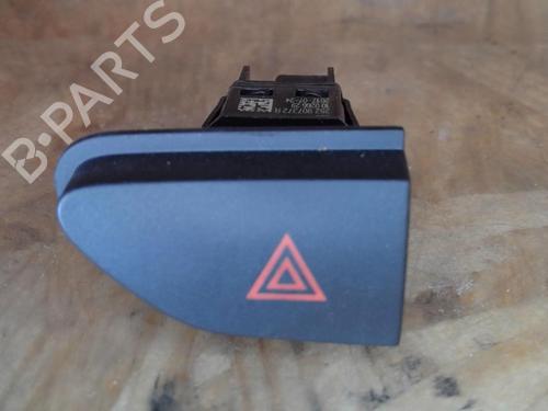 warning-switch-renault-clio-iv-bh_-2012-2013-2014-2015-2016-2017-2018-2019-2020-2021-25351874 main image