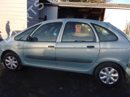 Front left lock CITROËN XSARA PICASSO (N68) 2.0 HDi | BP25362038C98