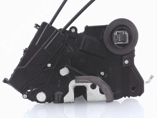 Front right lock TOYOTA YARIS (_P9_) 1.4 D-4D (NLP90_, NLP90R) | BP25355294C97 