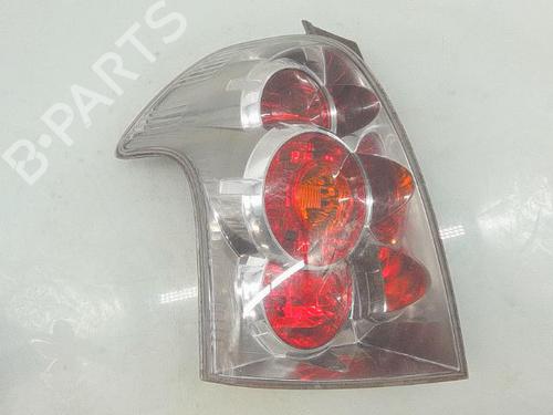 Farolim esquerdo Farolim esquerdo TOYOTA COROLLA Verso (ZER_, ZZE12_, R1_) 2.2 D-4D (AUR10_, AUR10R) (136 hp) 33874059 33874059