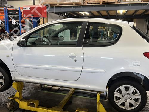 Right sun visor PEUGEOT 206+ (2L_, 2M_) 1.4 HDi eco 70 | BP25370934I2  - Image 12