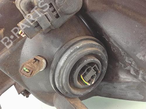 Used Right headlight Right headlight CITROËN XSARA PICASSO (N68) 2.0 HDi (90 hp) 25352251 25352251