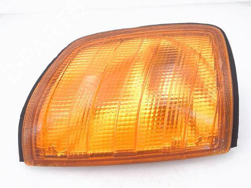 Right front indicator MERCEDES-BENZ 124 Saloon (W124) 250 D (124.125) | BP25357095C33 
