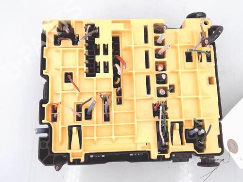 Fuse box PEUGEOT 308 II (LB_, LP_, LW_, LH_, L3_) 1.6 HDi / BlueHDi 115 | BP25360450E1