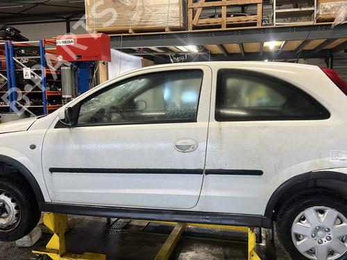 Left headlight OPEL CORSA C (X01) 1.3 CDTI (F08, F68) | BP25363186C28  - Image 10