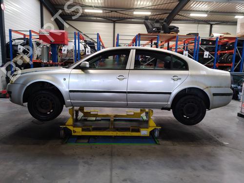 Left headlight SKODA SUPERB I (3U4) 1.9 TDI | BP25356898C28  - Image 9