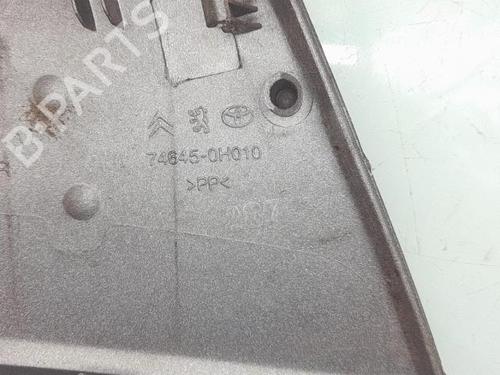 Højre fortil invendig håndtag PEUGEOT 107 (PM_, PN_) 1.4 HDi (54 hp) 31084001