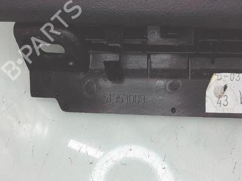 Used Glove box Glove box FIAT 500L (351_, 352_) 0.9 (199LYC1B) (105 hp) 40003360 40003360