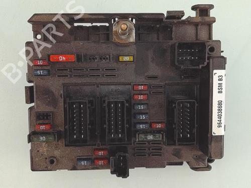 Boîte à Fusibles CITROËN XSARA (N1) 2.0 HDi 90 (90 hp) 27706916