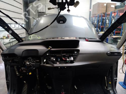 Used Dashboard CITROËN C4 Grand Picasso II (DA_, DE_) 1.6 HDi / BlueHDi 115 (115 hp) 31371031