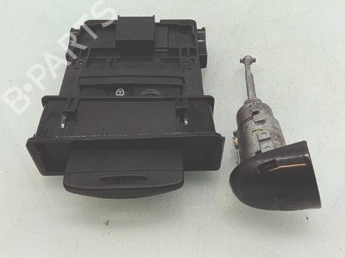 Used Card reader Card reader RENAULT LAGUNA III (BT0/1) 1.5 dCi (BT00, BT0A, BT0T, BT1J) (110 hp) 31342472 31342472