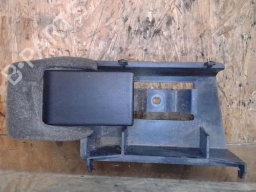 Used Front right interior door handle Front right interior door handle RENAULT RAPID Box Body/MPV (F40_, G40_) 1.9 D (F40R) (54 hp) 25358995 25358995