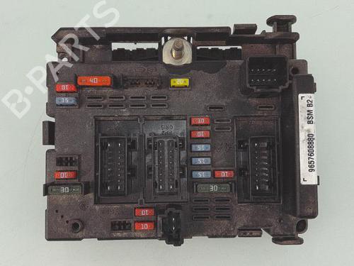 Fuse box PEUGEOT 307 (3A/C) 2.0 HDi 110 | BP25370542E1