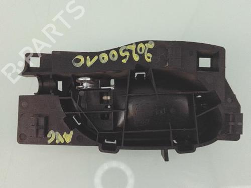 Used Front left interior door handle Front left interior door handle PEUGEOT 407 SW (6E_, 6D_) 2.0 HDi 135 (136 hp) 25352407 25352407