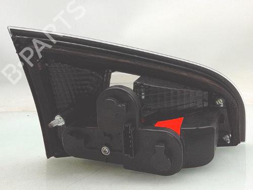 right-tailgate-light-ford-s-max-wa6-2006-2007-2008-2009-2010-2011-2012-2013-2014-33742252 main image
