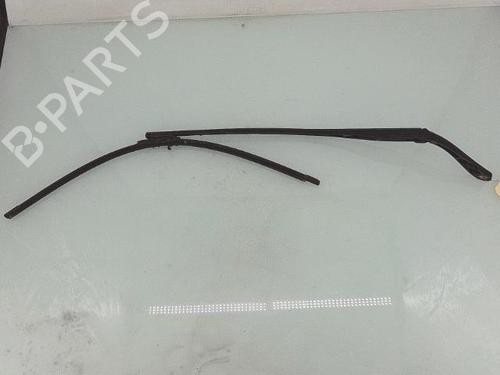 Used Front windshield wiper arm PEUGEOT 307 (3A/C) 1.6 HDi 110 (109 hp) 28490113