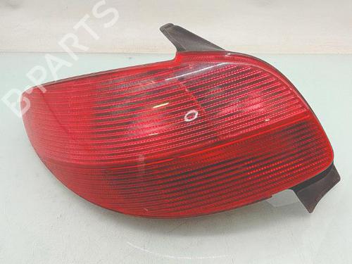 Fanale posteriore sinistro PEUGEOT 206 Hatchback (2A/C) 2.0 HDI 90 (90 hp) 31356015