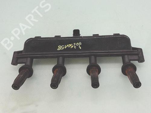 Used Ignition coil PEUGEOT 206 Hatchback (2A/C) 1.1 i (60 hp) 30884577