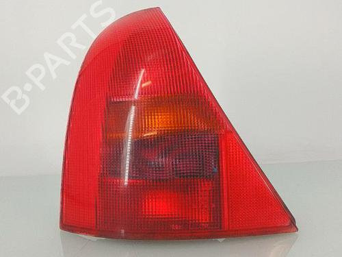 Højre baglygte RENAULT CLIO II (BB_, CB_) 1.2 16V (BB05, BB0W, BB11, BB27, BB2T, BB2U, BB2V, CB05,... (75 hp) 25356919