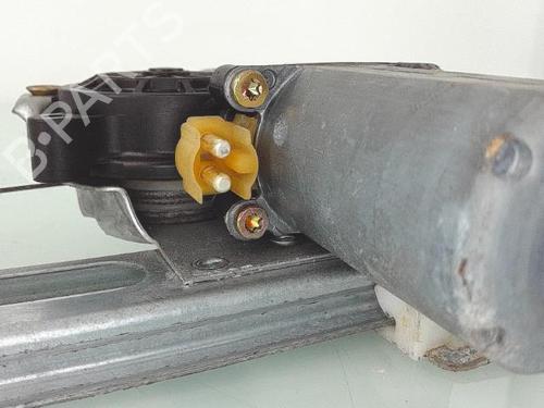 Used Front right window mechanism Front right window mechanism MERCEDES-BENZ A-CLASS (W168) A 170 CDI (168.008) (90 hp) 25352905 25352905