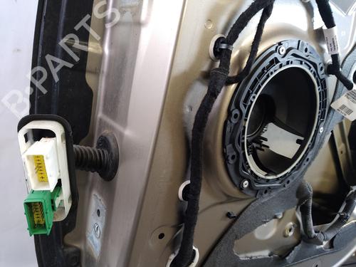right-front-door-citroen-c3-picasso-sh_-2008-25370762 main image