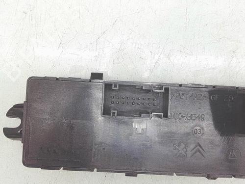 Used Warning switch Warning switch PEUGEOT 5008 (0U_, 0E_) 1.6 HDi (110 hp) 36095886 36095886