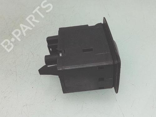 Used Right front window switch Right front window switch MERCEDES-BENZ B-CLASS Sports Tourer (W245) B 180 CDI (245.207) (109 hp) 31371059 31371059