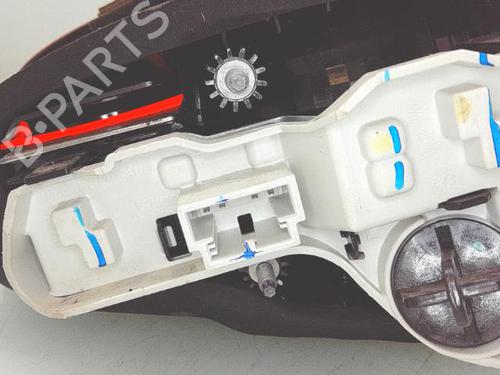 left-tailgate-light-vw-golf-vii-5g1-bq1-be1-be2-2012-2013-2014-2015-2016-2017-2018-2019-2020-2021-39593711 main image