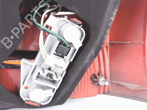 left-taillight-toyota-yaris-_p9_-2005-2006-2007-2008-2009-2010-2011-2012-2013-2014-25355330 main image