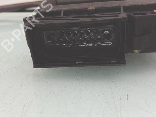 Rudehejsemekanisme ventre foran Rudehejsemekanisme ventre foran VW GOLF III (1H1) 1.4 (60 hp) 36758876 36758876