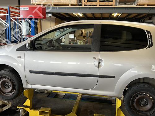 Front right window mechanism RENAULT TWINGO II (CN0_) 1.5 dCi (CN0E) | BP25357821C23  - Image 9
