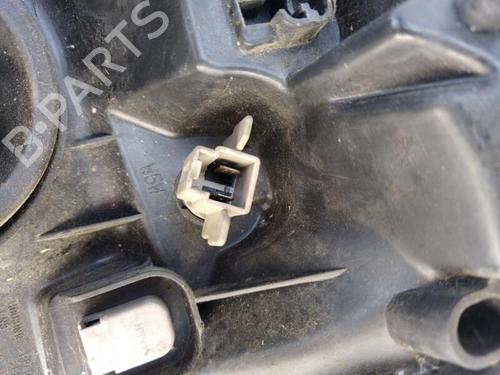 Used Right headlight NISSAN MICRA III (K12) 1.2 16V (80 hp) 25364113