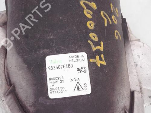 Used Left front fog light Left front fog light PEUGEOT 206 Hatchback (2A/C) 2.0 HDI 90 (90 hp) 25349842 25349842