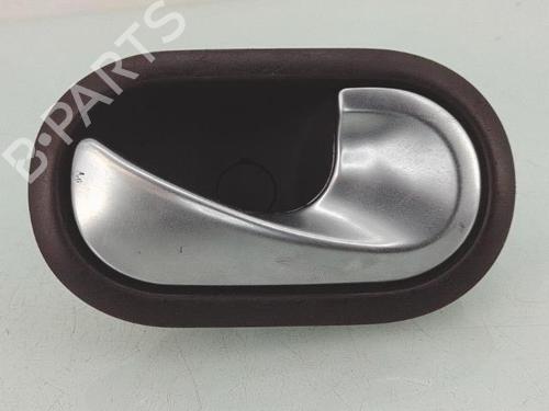 Used Front right interior door handle RENAULT MEGANE II (BM0/1_, CM0/1_) 1.5 dCi (BM02, BM13, BM2A, CM02, CM13) (101 hp) 28813615