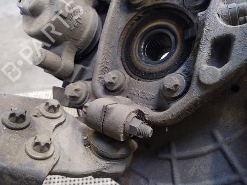 Used Right front steering knuckle Right front steering knuckle FIAT 500X (334_) 1.6 D Multijet (334AXA1B, 334AXA11) (120 hp) 30491327 30491327