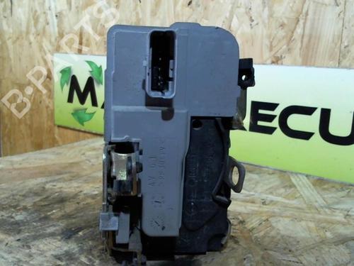 Used Front left lock Front left lock PEUGEOT 206 Hatchback (2A/C) 1.9 D (69 hp) 25365721 25365721