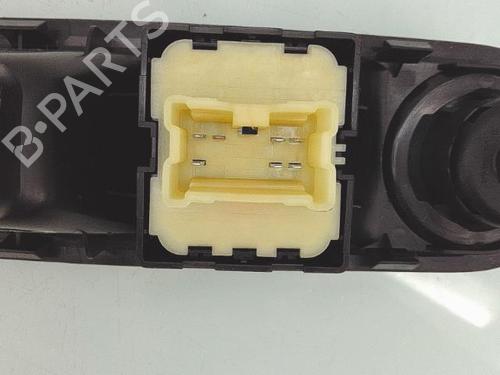 Left front window switch RENAULT TWINGO III (BCM_, BCA_) 0.9 TCe 90 (BCM9, BCM2) | BP29477484I27 