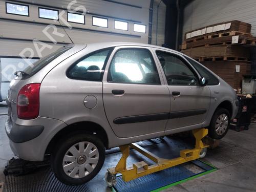 Højre foran tåkelykt CITROËN XSARA PICASSO (N68) 1.6 HDi | BP25353705C31 