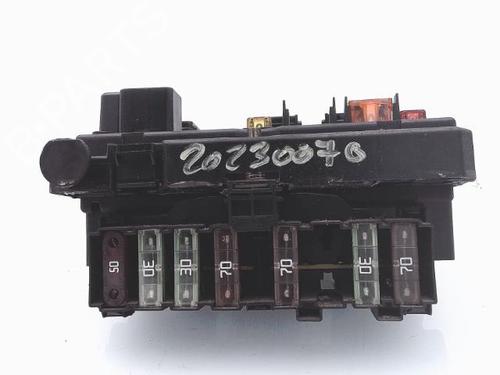 Fuse box PEUGEOT 307 Break (3E) 2.0 HDI 110 | BP25361041E1