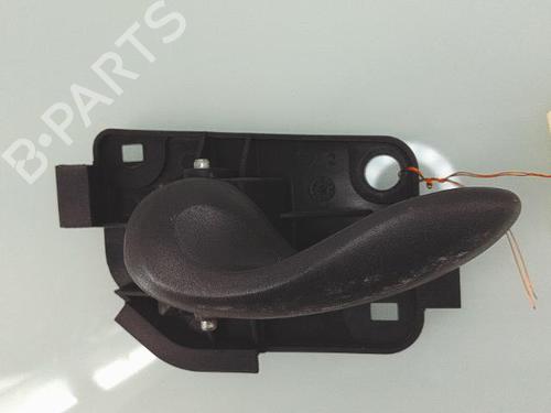 Used Front left interior door handle FIAT PUNTO (188_) 1.2 60 (188.030, .050, .130, .150, .230, .250) (60 hp) 25353589