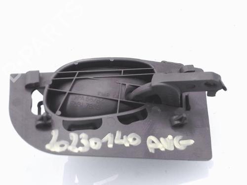 Used Front left interior door handle Front left interior door handle PEUGEOT 206 Hatchback (2A/C) 1.1 i (60 hp) 25366546 25366546